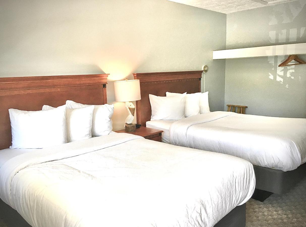 Empire Lakeshore Inn エクステリア 写真