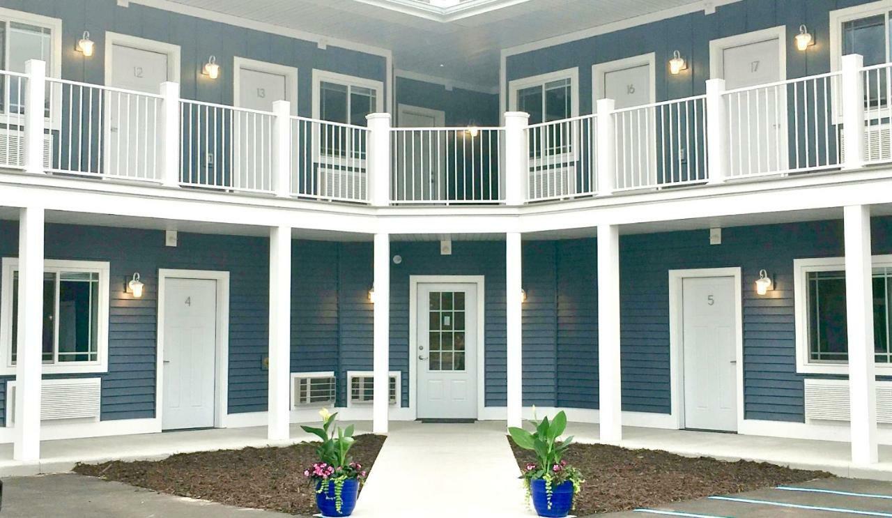 Empire Lakeshore Inn エクステリア 写真